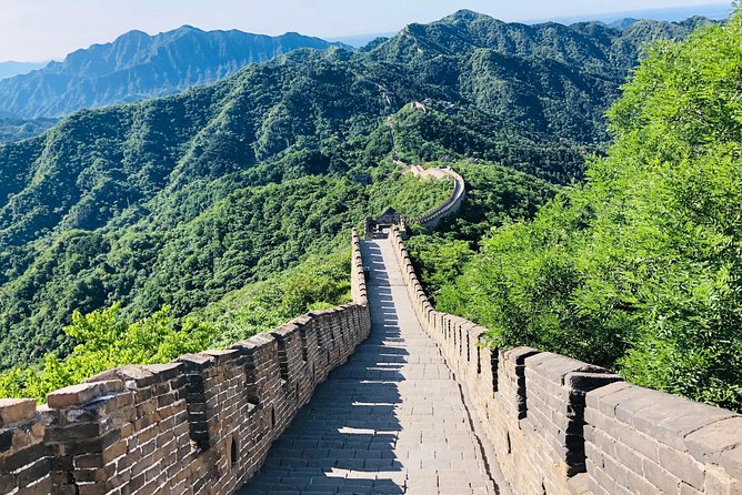 3-Day Private Tour of Incredible Beijing Highlights - What makes the private guide format worth it