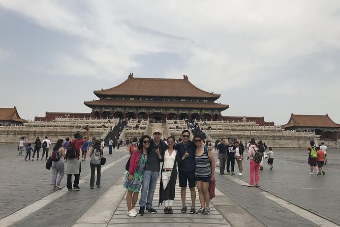 4-Hour Small Group Tour to Forbidden City with Entry Tickets - Forbidden City, but with a guide who keeps it straight