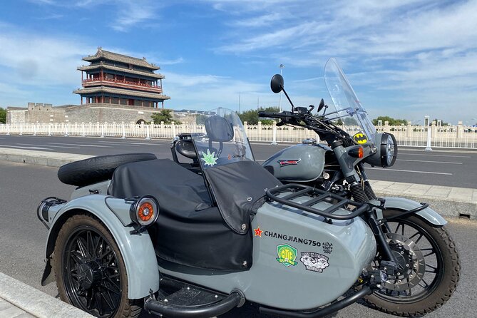 4 Hours Private Discover Beijing Tour by Sidecar - Houhai lake stop: a calm break between classic landmarks