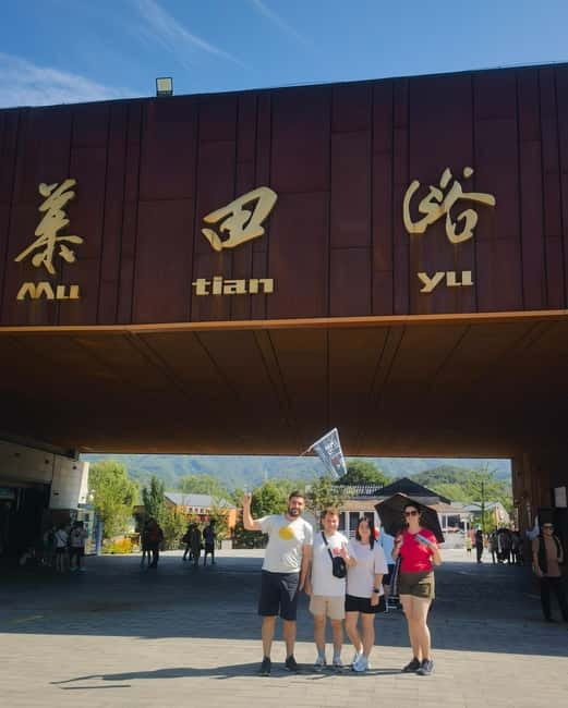 Afternoon Bus Transfer to Mutianyu Great Wall + Entry Ticket - Meals and On-Site Stops: Keep Your Expectations Grounded