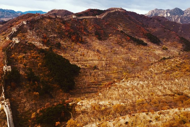 All Inclusive Private Hiking Tour from Huanghuacheng Water Great Wall to Xishuiyu - Door-to-door Beijing logistics, starting right at 8:00