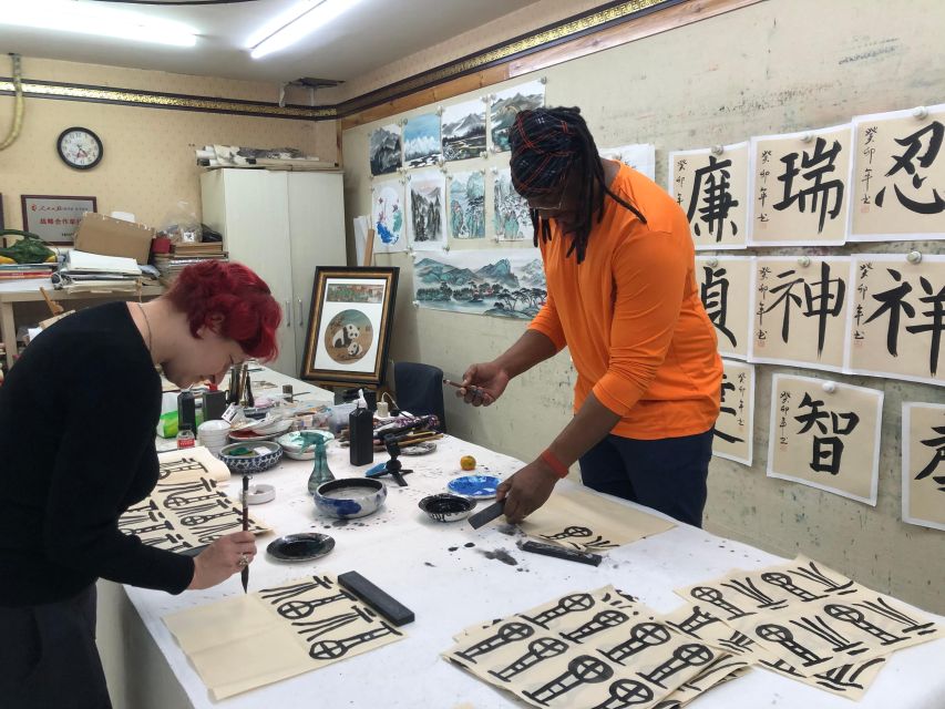 Beijing Calligraphy Class - Balance, rhythm, and harmony: the mindset behind the strokes