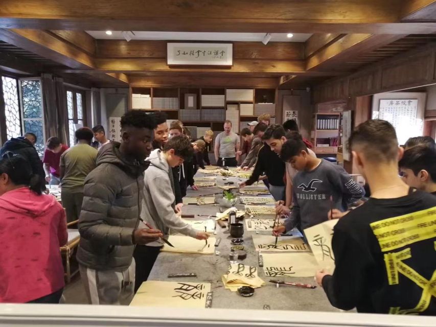 Beijing Calligraphy Class - Characters with meaning: culture lessons you can feel in your hands