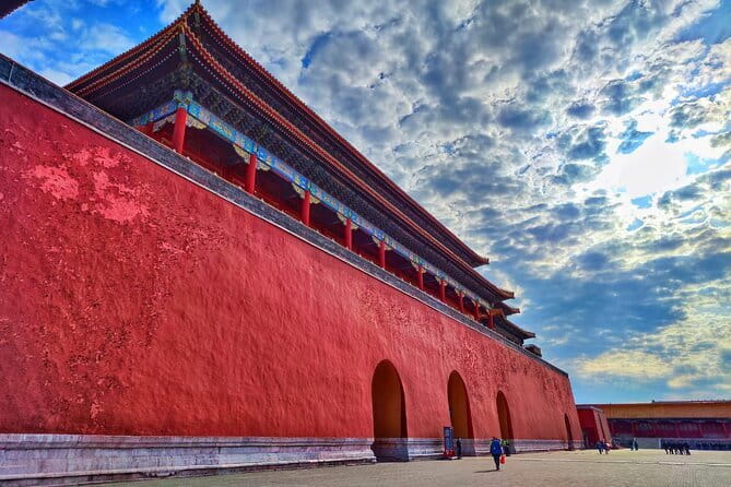 Beijing Forbidden City Small Group Tour with Tickets - Central axis highlights: how to read the Forbidden City
