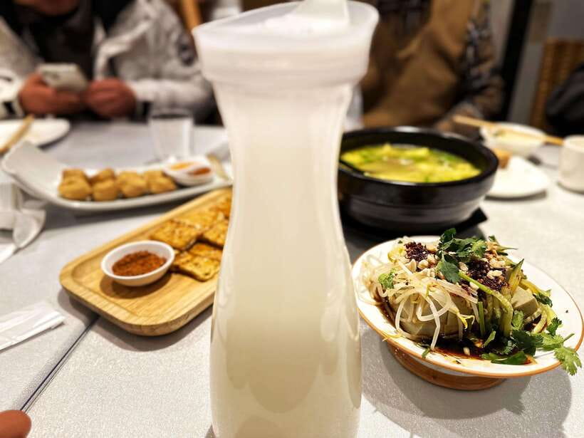 Beijing Hutong Food Crawl Delights: Peking duck, Hotpot&More - Key things that make this hutong food crawl special
