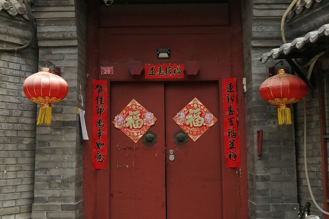 Beijing Hutongs Walking Tour - The Qianhai–Houhai connection: where the lanes meet water