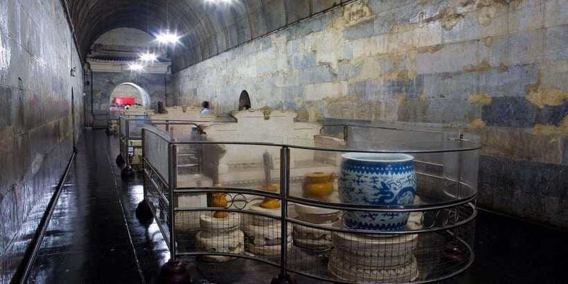 Beijing: Juyongguan Great Wall, Sacred Way & Ming Tombs Trip - Dingling Tomb: Wanli, the Two Empresses, and the Underground Palace Experience