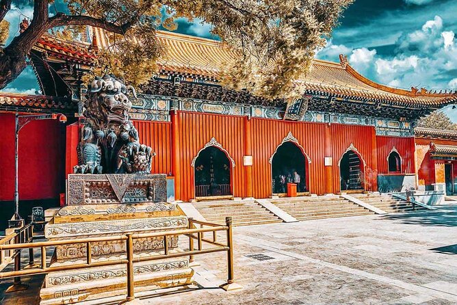 Beijing Lama Temple Entrance Ticket with Optional Guided Service - What makes Yonghegong so different from a typical temple visit