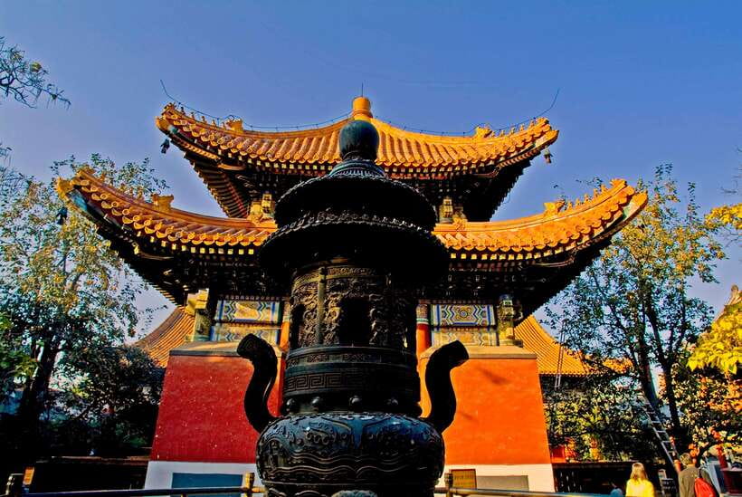 Beijing Lama temple ticket; #1 efficacious; limited Discount - The Maitreya Buddha and the Main Halls: A Walk You’ll Actually Remember