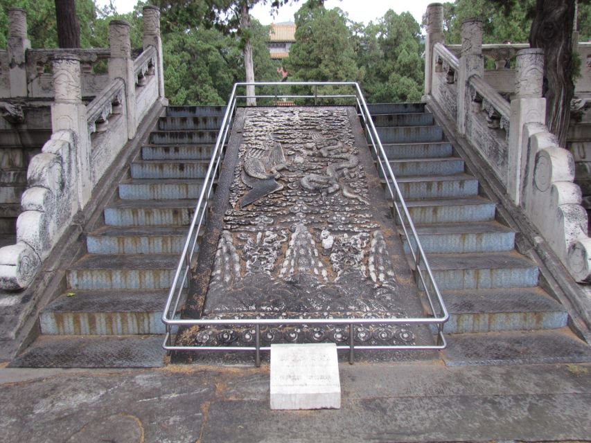 Beijing: Longqing Gorge, Ming Tombs & Lunch Private Day Tour - Dingling at the Ming Tombs: why the underground palace is the highlight