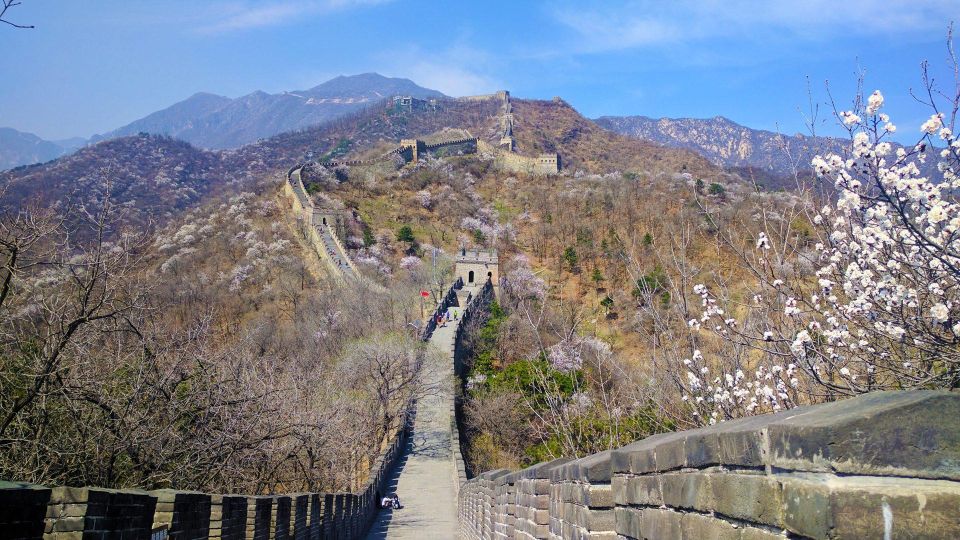 Beijing: Mutianyu Great Wall and Ming Tombs Private Tour - What the 9 hours really feels like: steep, structured, but manageable