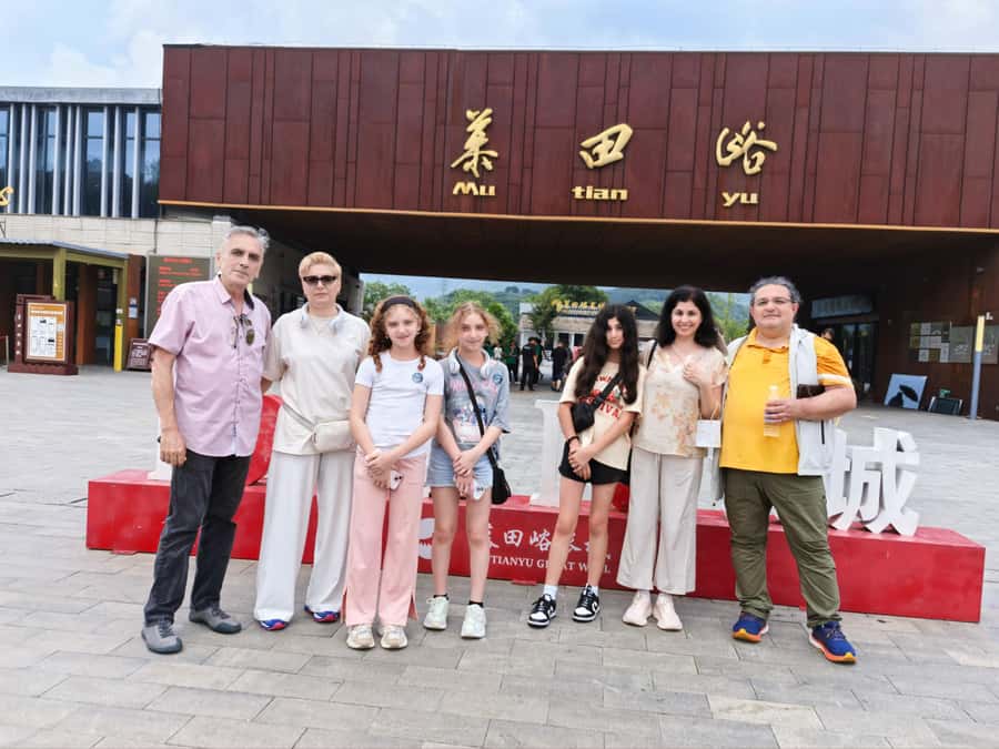 Beijing: Mutianyu Great Wall & Summer Palace Day Tour - Ending at Olympic Park: Bird’s Nest and Water Cube views