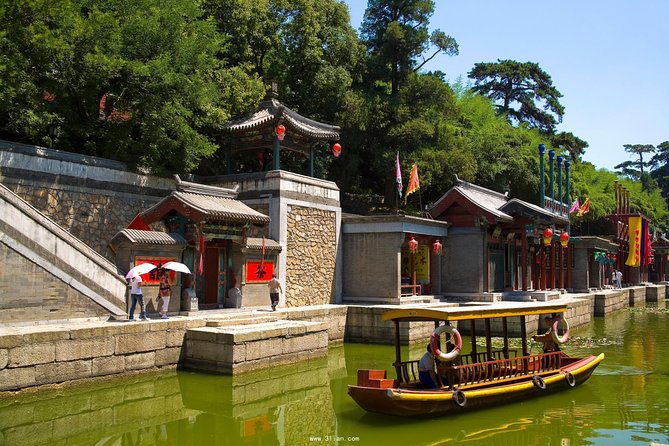 Beijing Private (less walking) 2-Day Tour with All Attractions - Why this “less walking” private 2 days works in Beijing