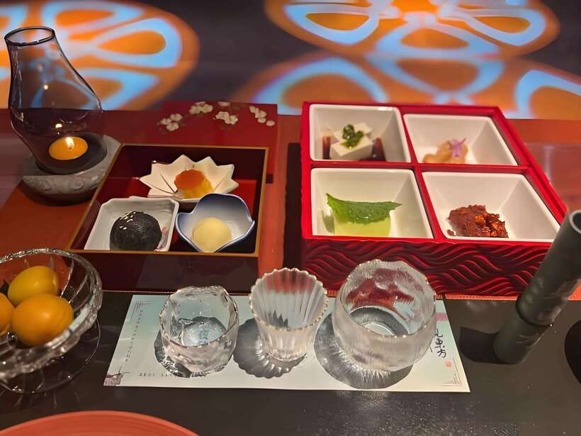 Beijing Royal Dinning Experience with cultural performance - A Courtyard-First Royal Dinner Near the Forbidden City