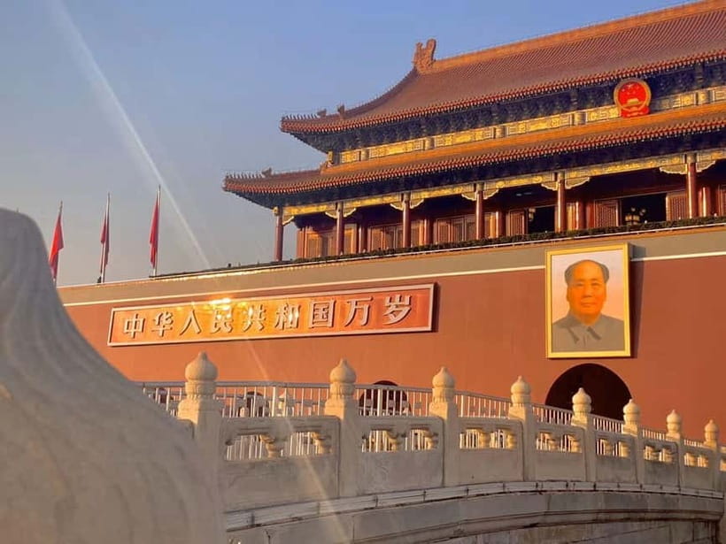 Beijing: The Forbidden City or Tiananmen Square Entry Ticket - Guide Support and Private Group Style: The Human Part
