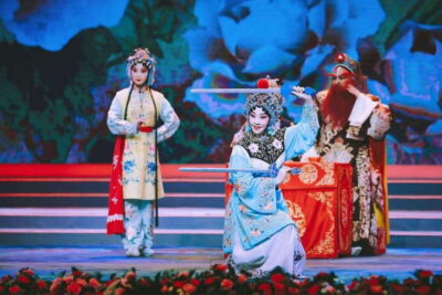 Beijing: Traditional Cultural Show Peking Opera Tickets - 7:30 PM showtime and how early you should arrive