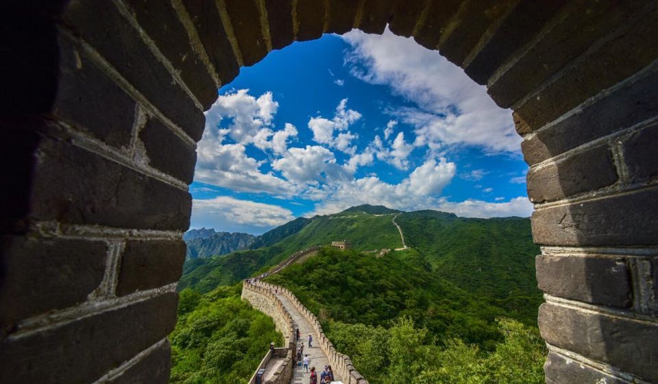 Beijing:Mutianyu/Badaling Great Wall Tour with VIP Fast Pass - On the Wall With Your Guide: Stories That Make the Steps Make Sense