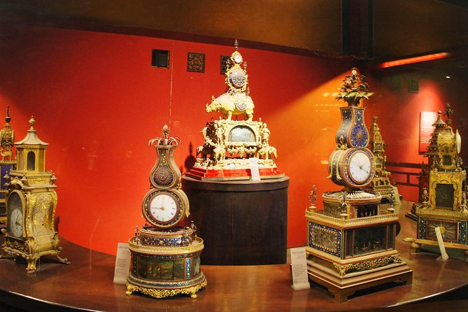 Beijing's Forbidden City with Special Viewing of Treasure Gallery and the Great Wall Ruins at Badaling - Badaling Great Wall ruins: steep steps and photo-friendly angles