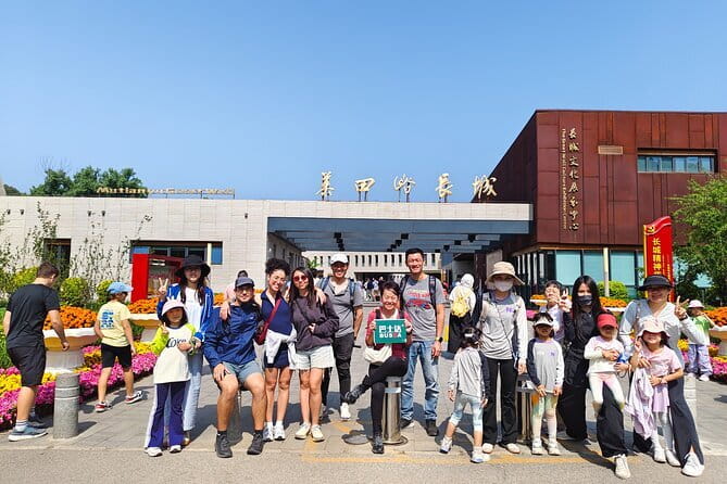 BusDa-Mutianyu Great Wall & Summer Palace Full-Day Group Tour - Getting There by Bus: What Makes the Morning Work