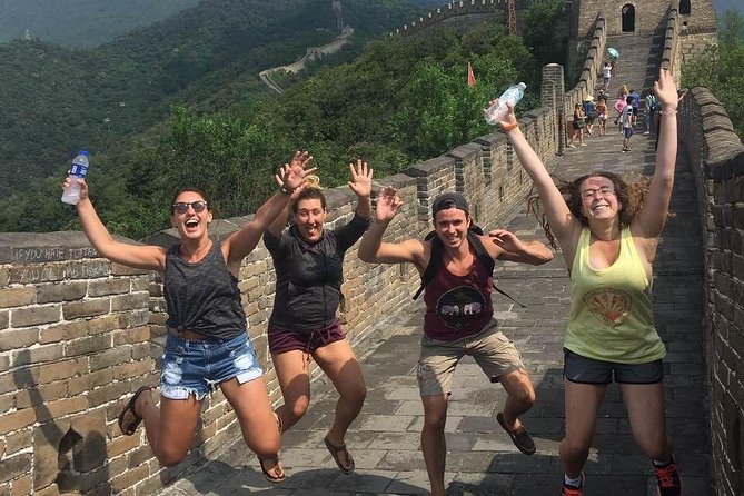 Great Wall Layover Small Group Tour (7AM-11AM) - Small-group format: why max 15 feels like real value