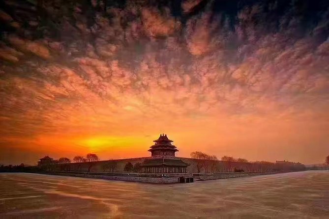 Local's Beijing: Forbidden City Insider Tour +Temple +Duck Feast - Tiananmen Square: Get your bearings before the crowds