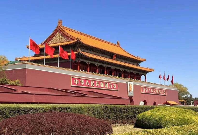Private Beijing Layover Tour: Great Wall and Forbidden City - Getting picked up and timing the whole day