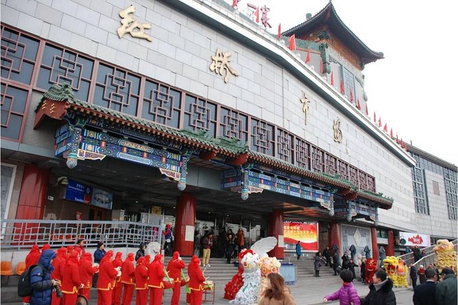 Private Beijing Markets Tour with Tea Tasting at Hongqiao Pearl Market - How this private half-day flows (and why 4 hours works)