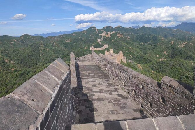 Private Jinshanling Great Wall Hiking Tour - What’s Included: Guide, Water, Tickets, and Transport