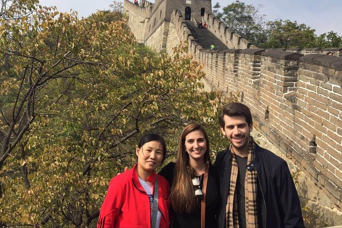 Private Mutianyu Great Wall Trip With English-Speaking Driver - Comfort, safety, and small helps that matter on the wall