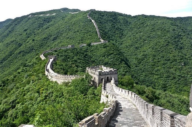 Private Mutianyu Wall Tour with English-Speaking Driver Include Entrance Ticket - Why Mutianyu is a smart Great Wall choice