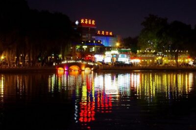 Private Night Tour: Discover Beijing in Bustling Lights - Getting picked up for a night loop (and why it changes everything)