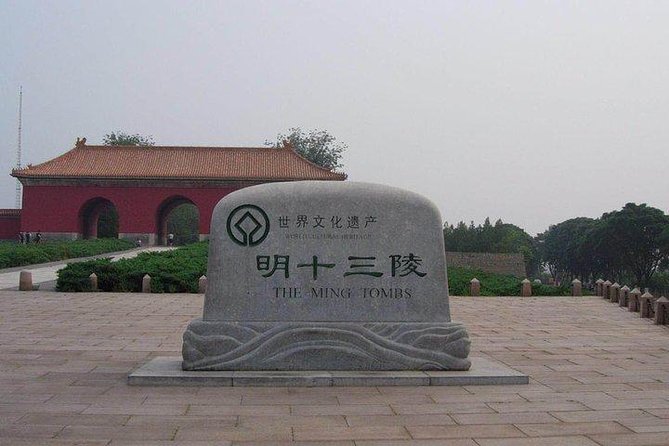 Private Tour to Mutianyu Great Wall and Ming Tombs - Stop 1: Getting to Mutianyu and climbing the restored wall