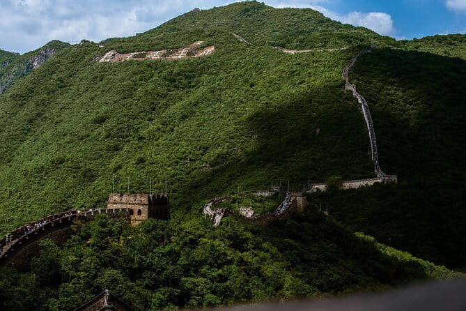 Private Tour to Mutianyu or Jinshanling Great Wall with Options - Mutianyu Great Wall: the popular choice, without the worst headaches