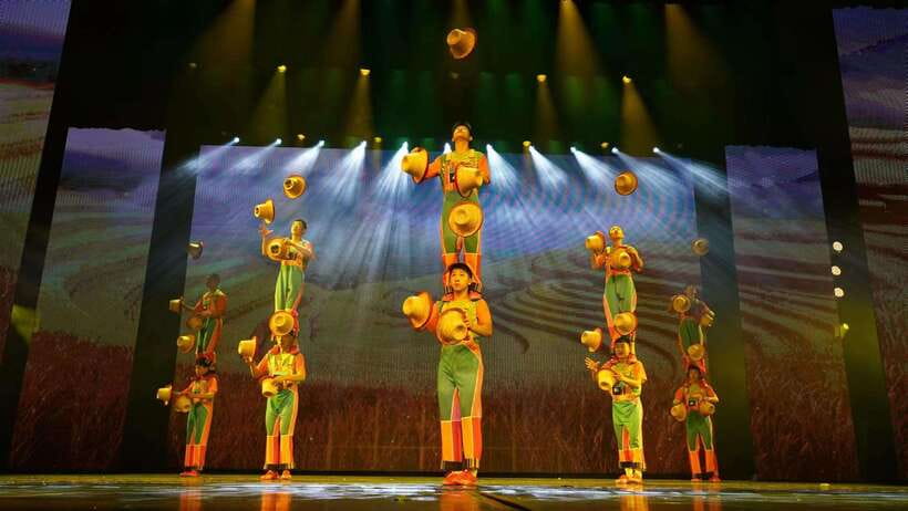 Red Theatre Beijing Acrobatic Show Tickets - Why the Red Theatre Acrobatics Show Works (Even If You Don’t Know Acrobats)