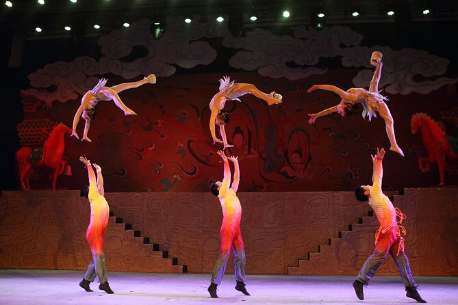 Red Theatre Beijing Acrobatic Show Tickets Official Booking - Seating in a small theater: what to do when you arrive early