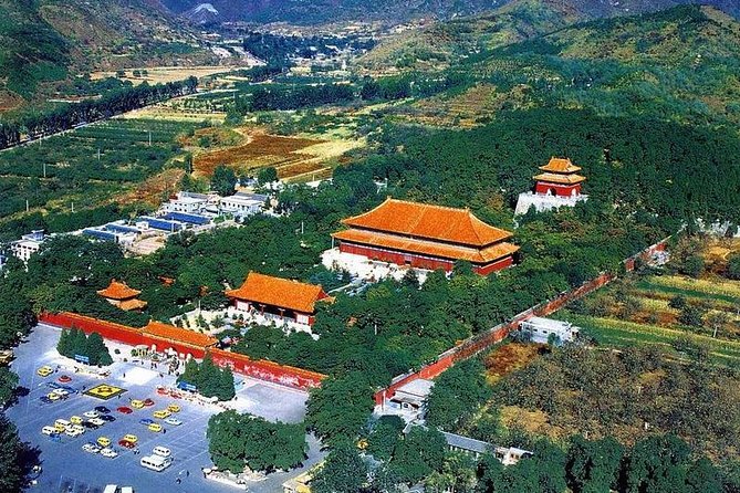 Small Group Mutianyu Great Wall and Ming Tombs Tour with Cable Car and Lunch - A one-day UNESCO combo that actually works